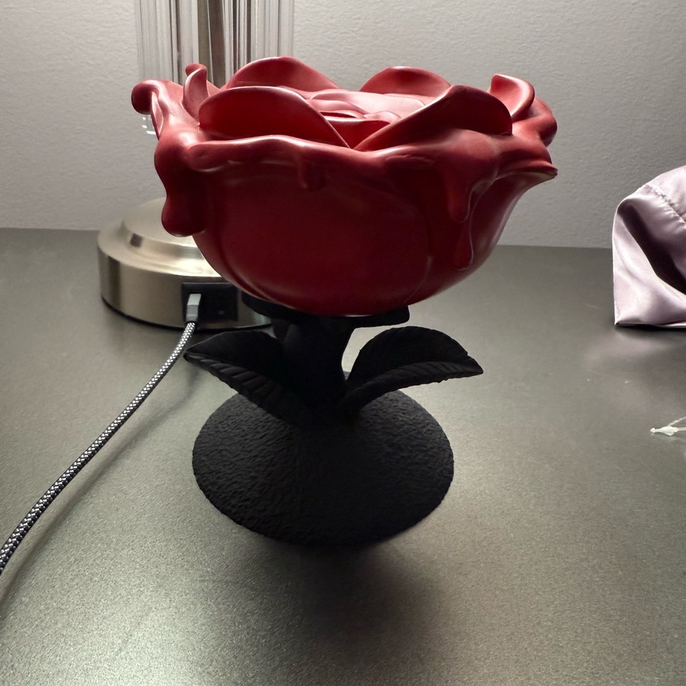 Bath n Body Works Red Rose Shaped Candle Holder